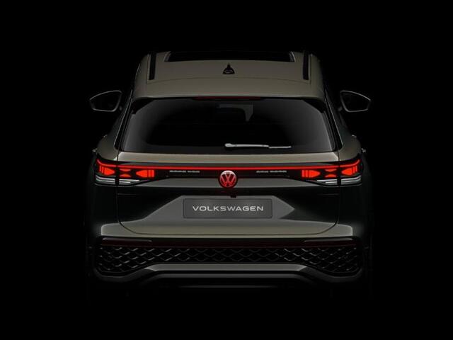 Volkswagen Tayron R-Line-Edition 1.5 eHybrid 150 kW / 204 pk | Blackstyle | Led Matrix | 360 camera | Trekhaak |