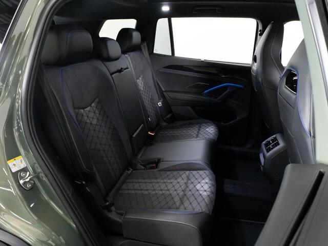 Volkswagen Tayron R-line Edition 1.5 eHybrid 272pk | Trekhaak | Panoramadak | Harman/Kardon | Black Style | 360 Camera | Multimedia plus pakket |