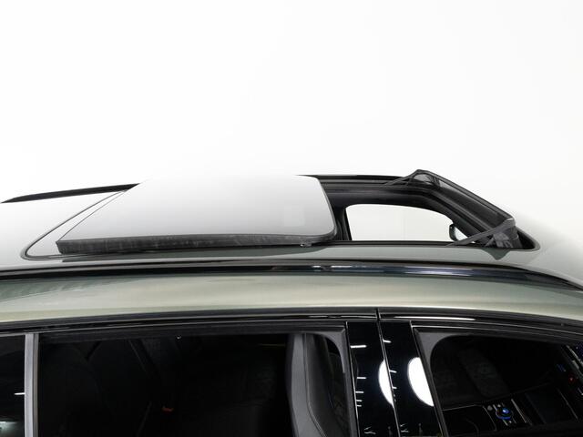 Volkswagen Tayron R-line Edition 1.5 eHybrid 272pk | Trekhaak | Panoramadak | Harman/Kardon | Black Style | 360 Camera | Multimedia plus pakket |