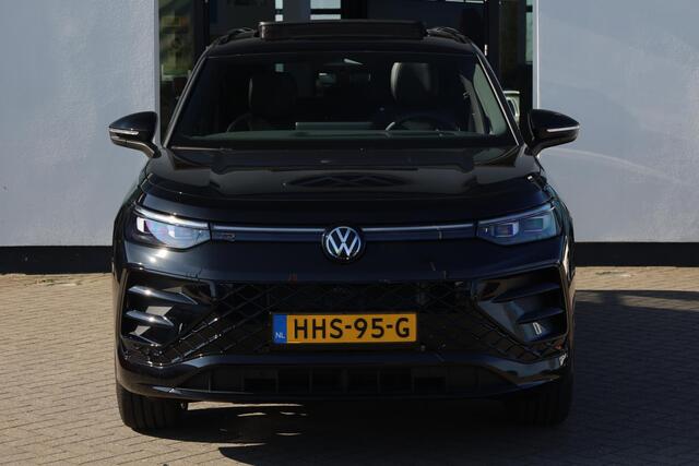 Volkswagen Tayron 1.5 eHybrid R-Line Edition 204PK / 150kW LED Matrix IQ.Light, panoramadak, rondomzichtcamera, voorstoelen verwarm- en ventileerbaar met massagefunctie, achteruitrijcamera, adaptive cruise control met Stop&Go en stuurhulp, head-up display, high end audioin
