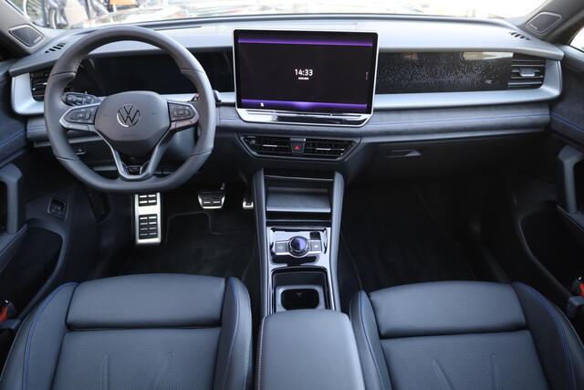 Volkswagen Tayron 1.5 eHybrid R-Line Edition 204PK / 150kW LED Matrix IQ.Light, panoramadak, rondomzichtcamera, voorstoelen verwarm- en ventileerbaar met massagefunctie, achteruitrijcamera, adaptive cruise control met Stop&Go en stuurhulp, head-up display, high end audioin