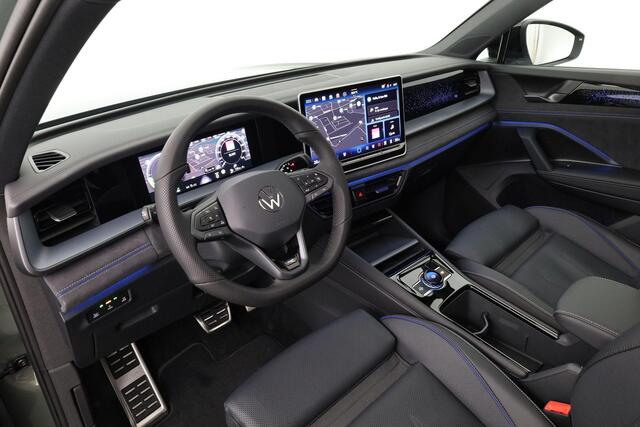 Volkswagen Tayron 1.5 eHybrid 200 kW / 272 pk DSG R-Line-Edition | 360 graden camera