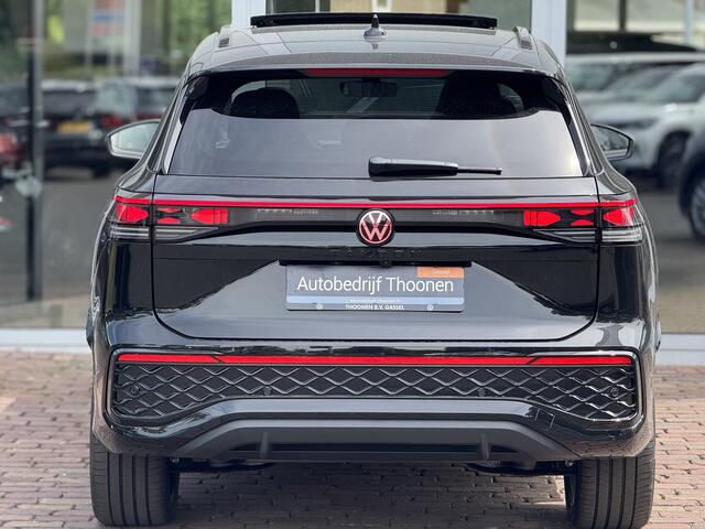 Volkswagen Tayron 1.5 eHybrid R-Line Edition 272PK Trekhaak | Pano | Massage