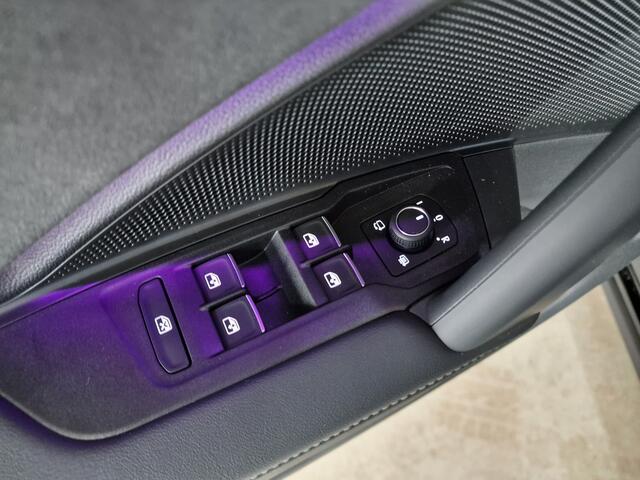 Volkswagen Tayron 1.5 eHybrid R-Line 272pk | Trekhaak | H/K Sound | ID. Matrix | Groot scherm | Black Style | Elek. pano
