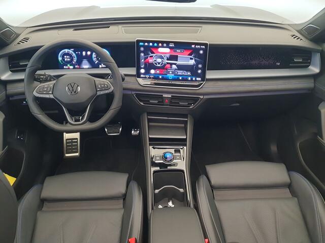 Volkswagen Tayron 1.5 eHybrid 272pk DSG/AUT R-Line Wegklapbare trekhaak, Panoramadak, Harman/Kardon