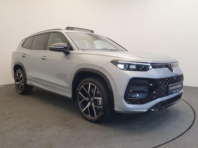 Volkswagen Tayron 1.5 eHybrid 272pk DSG/AUT R-Line Wegklapbare trekhaak, Panoramadak, Harman/Kardon