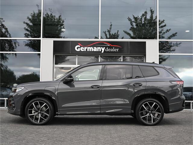 Volkswagen Tayron 1.5 eHybrid R-Line Edition NIEUW! Delphin Grey Pano ACC BSM Sfeerverl. Elektr.Klep Tr.haak VOL!!