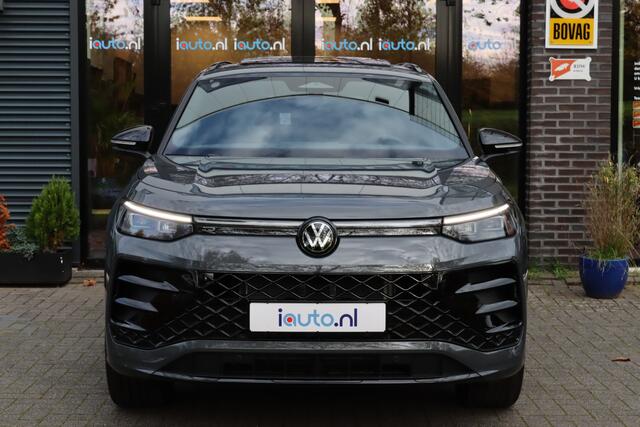 Volkswagen Tayron 1.5 eHybrid 272PK R-Line Black Style IQ.Light/Pano/Keyless/Camera/DCC/ACC/Dodehoek/20"/Trekhaak