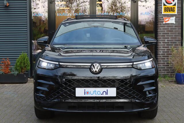 Volkswagen Tayron 1.5 eHybrid 272PK R-Line Black Style IQ.Light/Pano/Keyless/Camera/DCC/ACC/Dodehoek/20"/Trekhaak