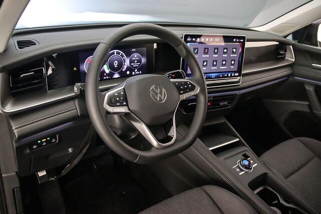 Volkswagen Tayron Life Edition 1.5 TSI eHybrid 204pk DSG Automaat Trekhaak, Adaptive cruise control, Elektrische achterklep, Achteruitrijcamera, Stuurwiel verwarmd