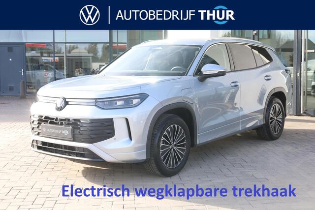 Volkswagen Tayron 1.5 eHybrid Life Edition 150KW/204PK, Snelladen 40KW mogelijk, 60 mnd 100.000km garantie, 18" LMV All season, wegklapbare trekhaak, stoelverwarming, DCC, adaptief onderstel, privacy glas, chrome dakrail, camera, side assist, ACC 3 zone climatronic, park a