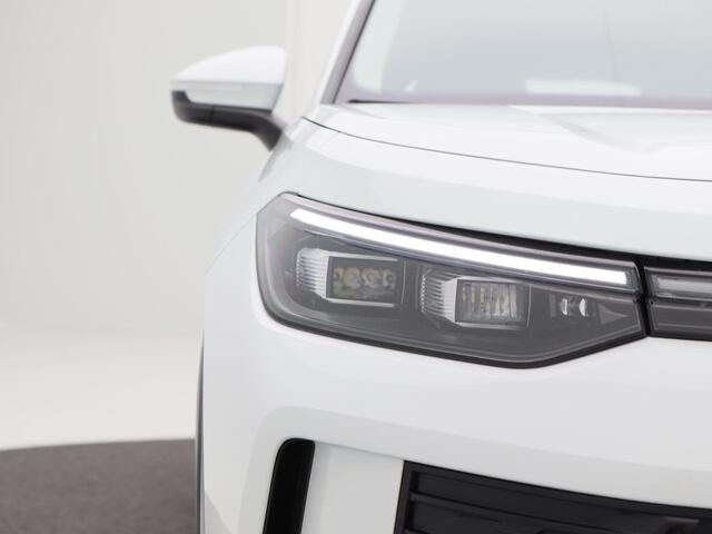 Volkswagen Tayron 1.5 eHybrid 204 Pk Automaat Life Edition | Adaptive Cruise | Trekhaak | Stoelverwarming | Navigatie | Camera | Carplay | 18 Inch | 27.026 Km!!