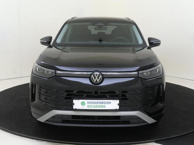 Volkswagen Tayron 1.5 eHybrid Life Edition | SoH 100% | Trekhaak | Parkeerassistent | Adaptieve demping | Dodehoek detectie | Achteruitrijcamera | Stoel- en stuurwielverwarming | Adaptieve cruise control |