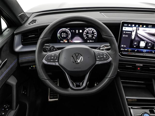 Volkswagen Tayron 1.5 eTSI 272pk DSG R-Line Edition · Panoramadak · Camera · Harman Kardon Audio · Apple/Android Car Play · 20'' Inch · Garantie t/m 08-12-2030 of 100.000km