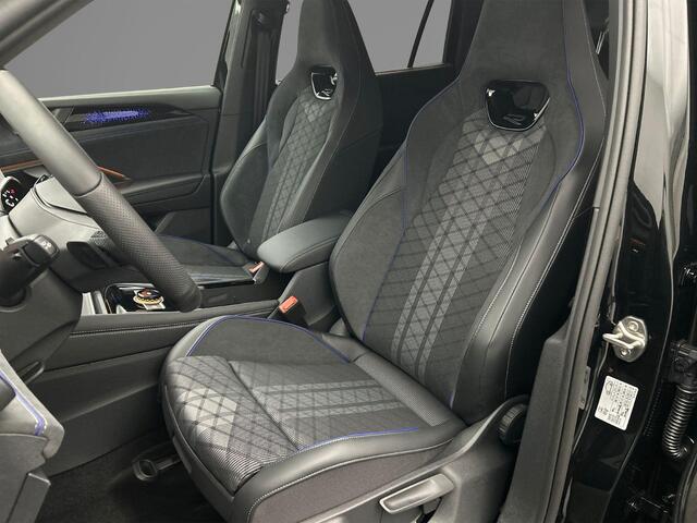 Volkswagen Tayron R-Line Edition 1.5 TSI eHybrid 272pk DSG Automaat Trekhaak, Panoramadak, Adaptive cruise control, Black style, Navigatie, Elektrische achterklep, LED matrix koplampen