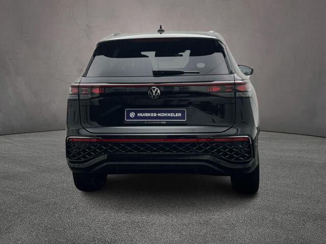 Volkswagen Tayron R-Line Edition 1.5 TSI eHybrid 272pk DSG Automaat Trekhaak, Panoramadak, Adaptive cruise control, Black style, Navigatie, Elektrische achterklep, LED matrix koplampen