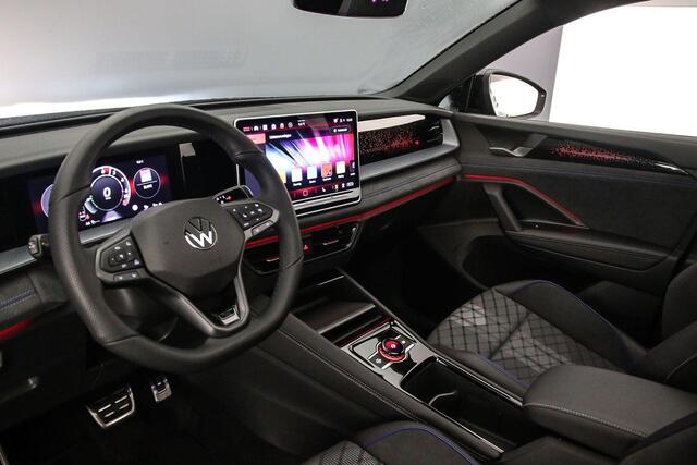 Volkswagen Tayron R-Line Edition 1.5 TSI eHybrid 272pk DSG Automaat Trekhaak, Adaptive cruise control, Panoramadak, Black style, Navigatie, Elektrische achterklep