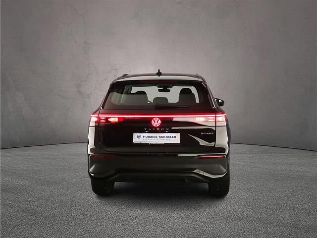 Volkswagen Tayron Life Edition 1.5 TSI eHybrid 204pk DSG Automaat Trekhaak, LED koplampen, Adaptive cruise control, Achteruitrijcamera, Navigatie, Stuurwiel verwarmd