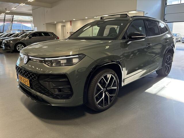 Volkswagen Tayron 1.5 eHybrid 272pk DSG R-Line Edition · Panoramadak · 360 Camera · Inklap. Trekhaak · Matrix LED · Stuur- & Stoelverwarming · Keyless · Garantie t/m 04-08-2029 of 100.000km