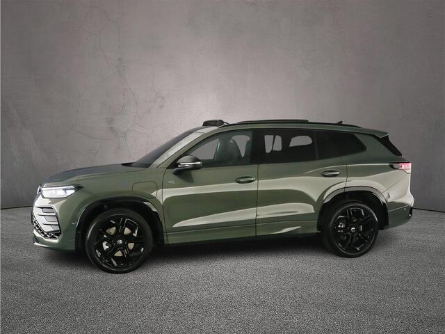 Volkswagen Tayron R-Line Edition 1.5 TSI eHybrid 272pk DSG Automaat Trekhaak, Panoramadak, Harman Kardon audio, Navigatie, Black style, Adaptive cruise control