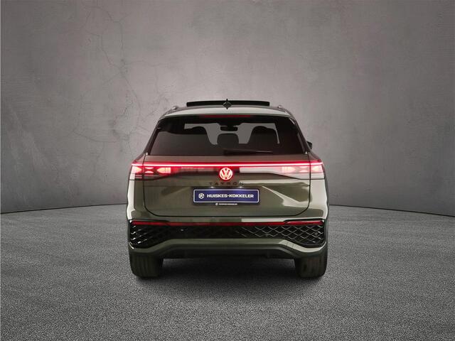 Volkswagen Tayron R-Line Edition 1.5 TSI eHybrid 272pk DSG Automaat Trekhaak, Panoramadak, Harman Kardon audio, Navigatie, Black style, Adaptive cruise control