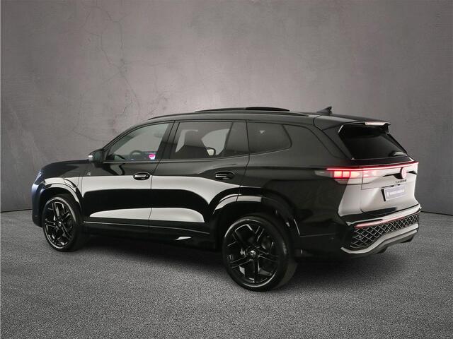 Volkswagen Tayron R-Line Edition 1.5 TSI eHybrid 272pk DSG Automaat Trekhaak, Harman Kardon audio, Panoramadak, Black style, Adaptive cruise control, 360 camera