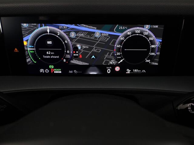 Volkswagen Tayron 1.5 eHybrid R-Line Edition 272 pk Automaat (DSG) | Navigatie | Panoramadak | Parkeersensoren (Park assist) | Achteruitrijcamera | Black Style pakket | R-Line |