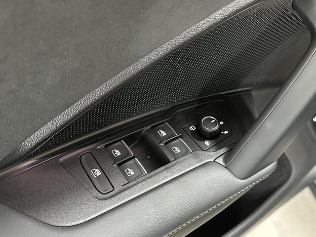 Volkswagen Tayron 1.5 eHybrid R-Line Edition | Pano | Black pack | Leder | IQ | Trekhaak |