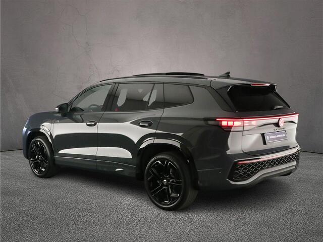 Volkswagen Tayron R-Line Edition 1.5 TSI eHybrid 272pk DSG Automaat Trekhaak, Panoramadak, Harman Kardon audio, Black style, Adaptive cruise control, Elektrische achterklep