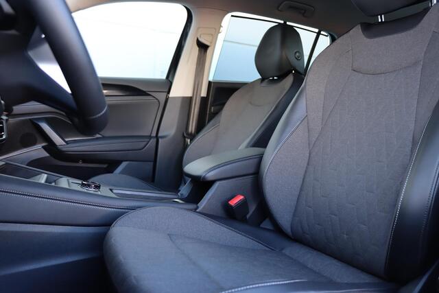 Volkswagen Tayron 1.5 eHybrid Life 204pk DSG6 Trekhaak | Camera | Carplay