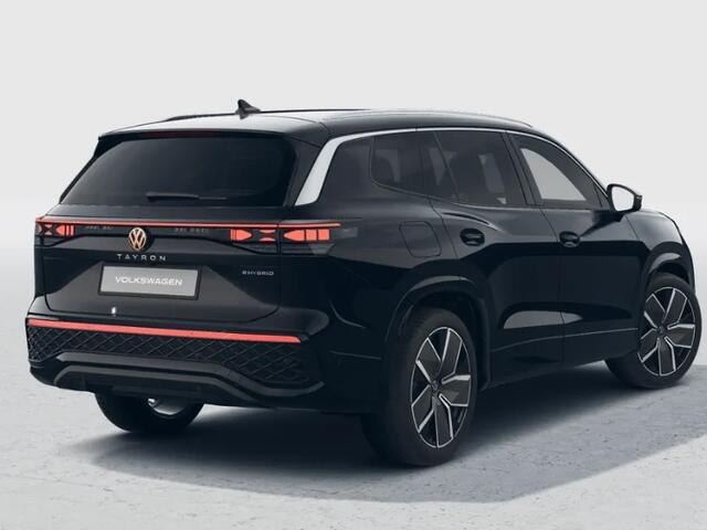 Volkswagen Tayron R-Line Edition 1.5 eHybrid 204 PK 6 versn. DSG · Black Style Pakket · Panoramaschuif-kanteldak · Trekhaak inklapbaar, met elektrische ontgrendeling, incl. aanhangermanoeuvreerhulp Trailer Assist · Voorraad OUTLET · Prijs is inclusief inruilpremie ·