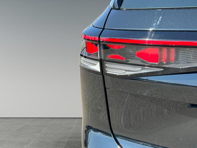 Volkswagen Tayron 1.5 204pk eHybrid Life Edition Navigatie 'Discover' | Trekhaak inklapbaar | Achteruitrijcamera 'Rear View'