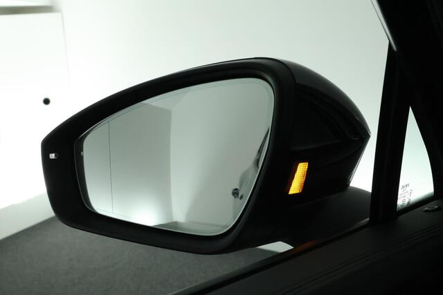 Volkswagen Tayron 1.5 eHybrid 204pk R-Line Edition Black Style Trekhaak 360Camera Leder Stoelventilatie Memory H/K HUD Keyless Navigatie Panoramadak