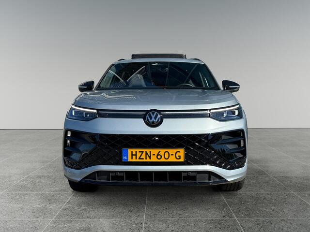 Volkswagen Tayron 1.5 204pk eHybrid R-Line Edition Panoramaschuif-kanteldak | Black Style Pakket | Assistance Pakket Plus