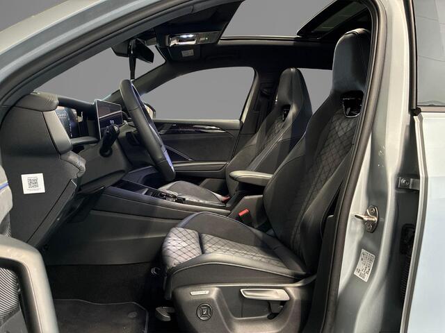Volkswagen Tayron 1.5 eHybrid 272pk DSG R-Line Edition · Panoramadak · Inklap. Trekhaak · 360 Camera · Matrix LED · Stuur- & Stoelverwarming · Keyless · Garantie t/m 03-11-2029 of 100.000km