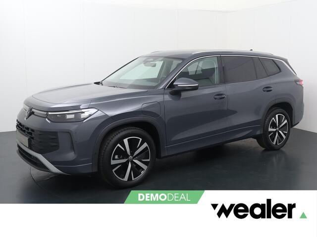Volkswagen Tayron Life Edition 1.5 eHybrid 150 kW / 204 PK SUV 6-DSG | Trekhaak wegklapbare kogel | Stoel- & stuurwielverwarming |