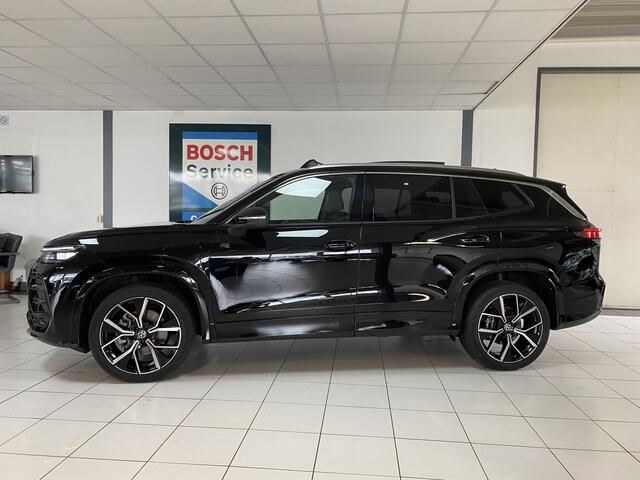 Volkswagen Tayron 1.5 eHybrid R-Line Edition 272 PK Panoramadak / Trekhaak / matrix led / Carplay / Stoelverwarming/ventilatie Head-up Display