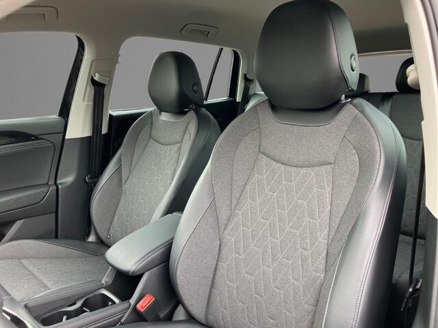 Volkswagen Tayron 1.5eHybrid 150kW/204PK Life Edition DSG · Trekhaak · Camera · Stoel- & stuurverwarming · Navigatie · Garantie t/m 09-07-2027