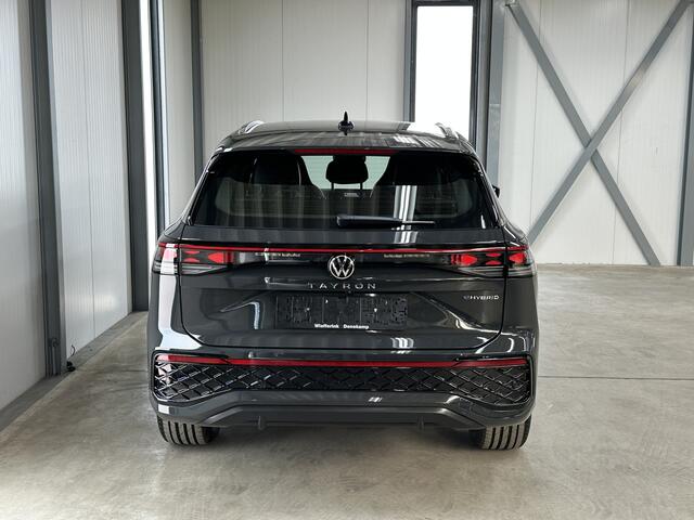 Volkswagen Tayron 1.5 eHybrid R-Line | Trekhaak-pakket | Navigatie-pakket | Stoel- & stuurverwarming