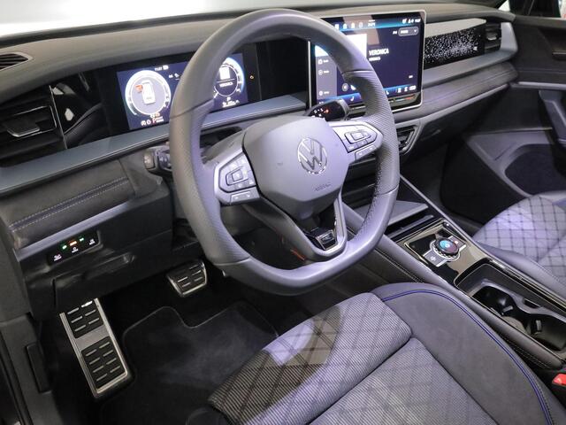 Volkswagen Tayron 1.5 eHybrid R-Line Edition 204 pk Automaat (DSG) | Verlengde garantie | Navigatie | Panoramadak | Trekhaak (wegklapbaar) | Parkeersensoren (Park assist) | Achteruitrijcamera | Black Style pakket | R-Line |