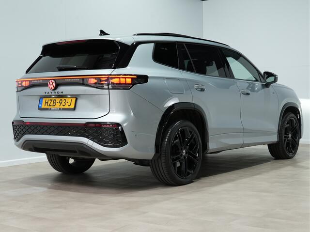Volkswagen Tayron 1.5 eHybrid R-Line Ed. | Trekhaak | Panorama | Black-Style | IQ.Drive | 20"lm