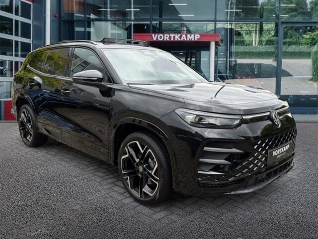 Volkswagen Tayron 1.5 eTSI R-LINE 7PERS. TREKHAAK/LEDER/CAMERA/PANO-DAK/ELEK-KLEP/ACC/HUD/STOELVERW