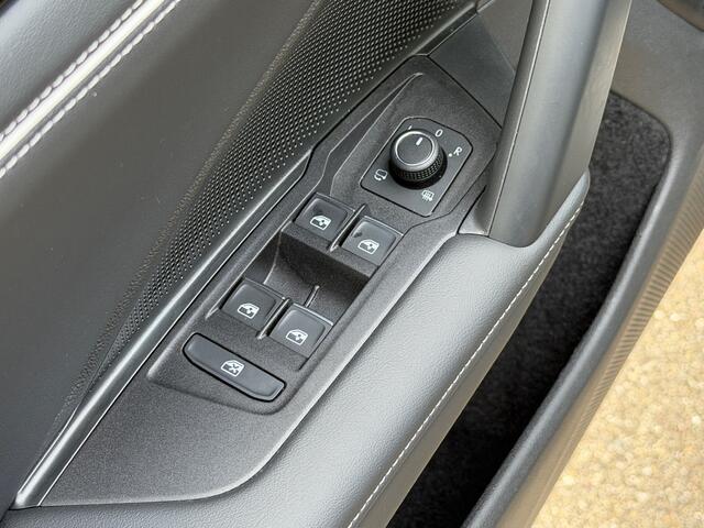 Volkswagen Tayron 1.5 eHybrid Elegance | 360 Camera | Elek. Achterklep | IQ light | Dode hoek | Rijklaar incl. garantie