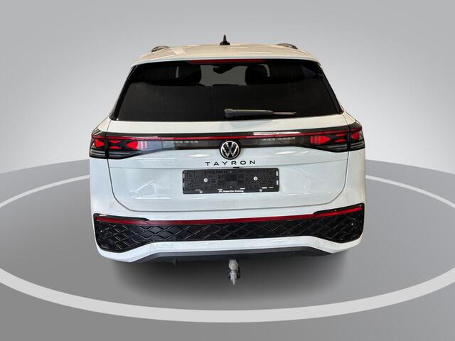 Volkswagen Tayron 1.5 eHybrid 272pk DSG R-Line Edition · Panoramadak · Inklap. Trekhaak · Harman Kardon · 360 Camera · Leder Varenna · Elek. Stoelen + Geheugen & Massage · Achterbank verwarmd · Garantie t/m 02-06-2030 of 100.000km