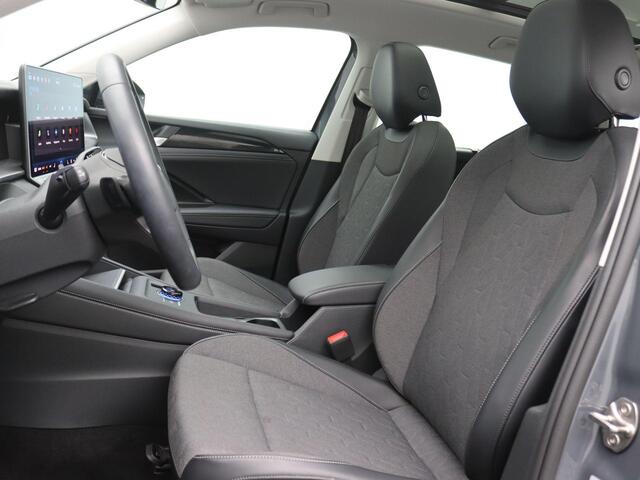 Volkswagen Tayron 1.5 eHybrid Life Edition 204PK DSG Panoramadak, Trekhaak, 360gr. Camera, Head-Up Display, Navi, 18" LM Velgen, Side Assist, Elektr. Achterklep, Side Assit
