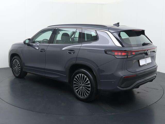 Volkswagen Tayron 1.5 eHybrid Life Edition | 204 PK | SoH 100% | Trekhaak | Stoelverwarming | Adaptive cruise control | 18" LM velgen |