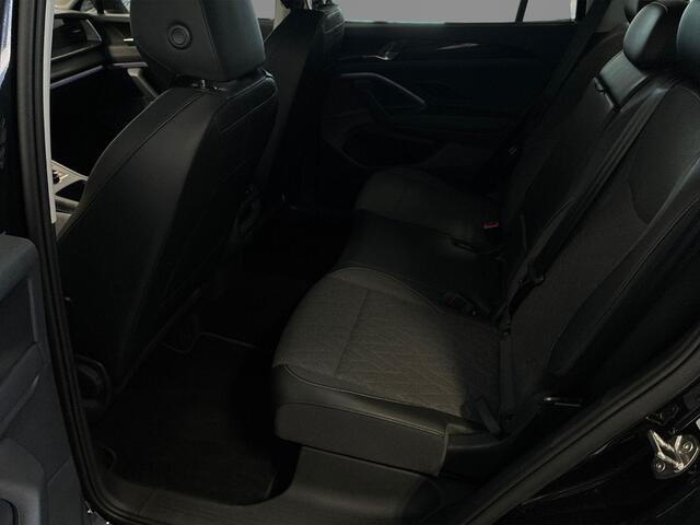 Volkswagen Tayron 1.5 eHybrid 204pk DSG Life Edition · Camera · Inklap. Trekhaak · Apple/Android Car Play · Stuur- & Stoelverwarming · Dodehoeksensor · Garantie t/m 10-07-2027
