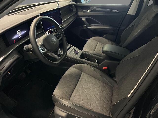 Volkswagen Tayron 1.5 eHybrid 204pk DSG Life Edition · Camera · Inklap. Trekhaak · Apple/Android Car Play · Stuur- & Stoelverwarming · Dodehoeksensor · Garantie t/m 10-07-2027