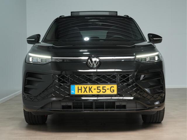 Volkswagen Tayron 1.5 eHybrid 272pk R-Line Edition DSG / Trekhaak / Panoramadak / 360 Camera