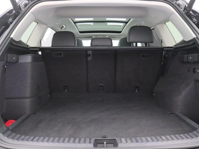 Volkswagen Tayron 1.5 eHybrid Elegance 204PK DSG Panoramadak, Trekhaak, 18" LM Velgen, Head-Up Display, 360gr. Camera, Keyless, Side Assist, Voorruitverwarming, Matrix LED-verlichting